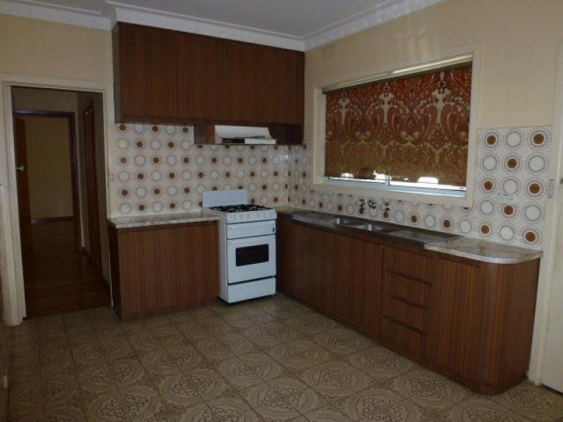 SPACIOUS PLACE TO CALL HOME!
