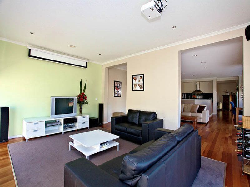 3 Finsbury Close, Caroline Springs - Thumbnail 5