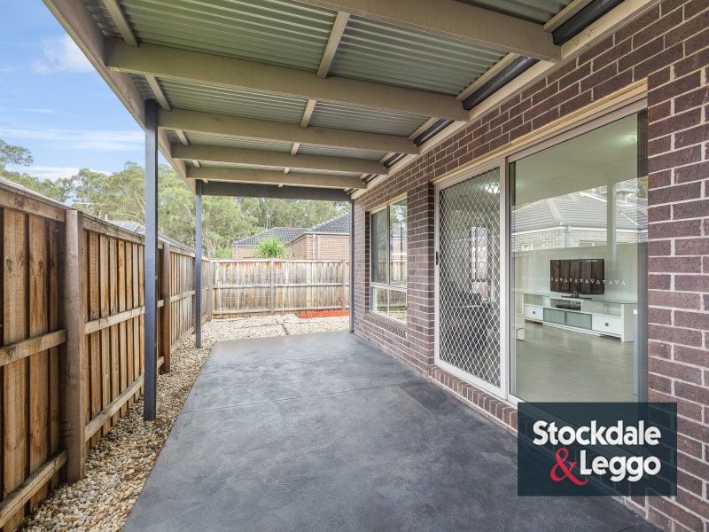 24 Chamonix Parade SOUTH MORANG, South Morang - Thumbnail 2