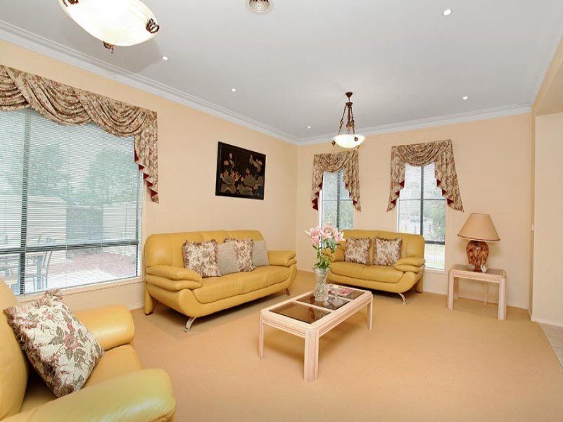 6 Earlswood Close, Caroline Springs - Thumbnail 7