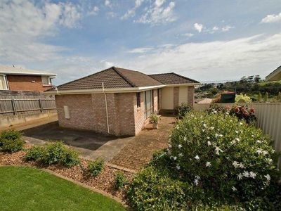 3
 
 
 
  
 
 
 2
 
 
 
 
 
 
 
 
 20 Skyline Drive, AMBLESIDE TAS 7310, Ambleside - Thumbnail 6