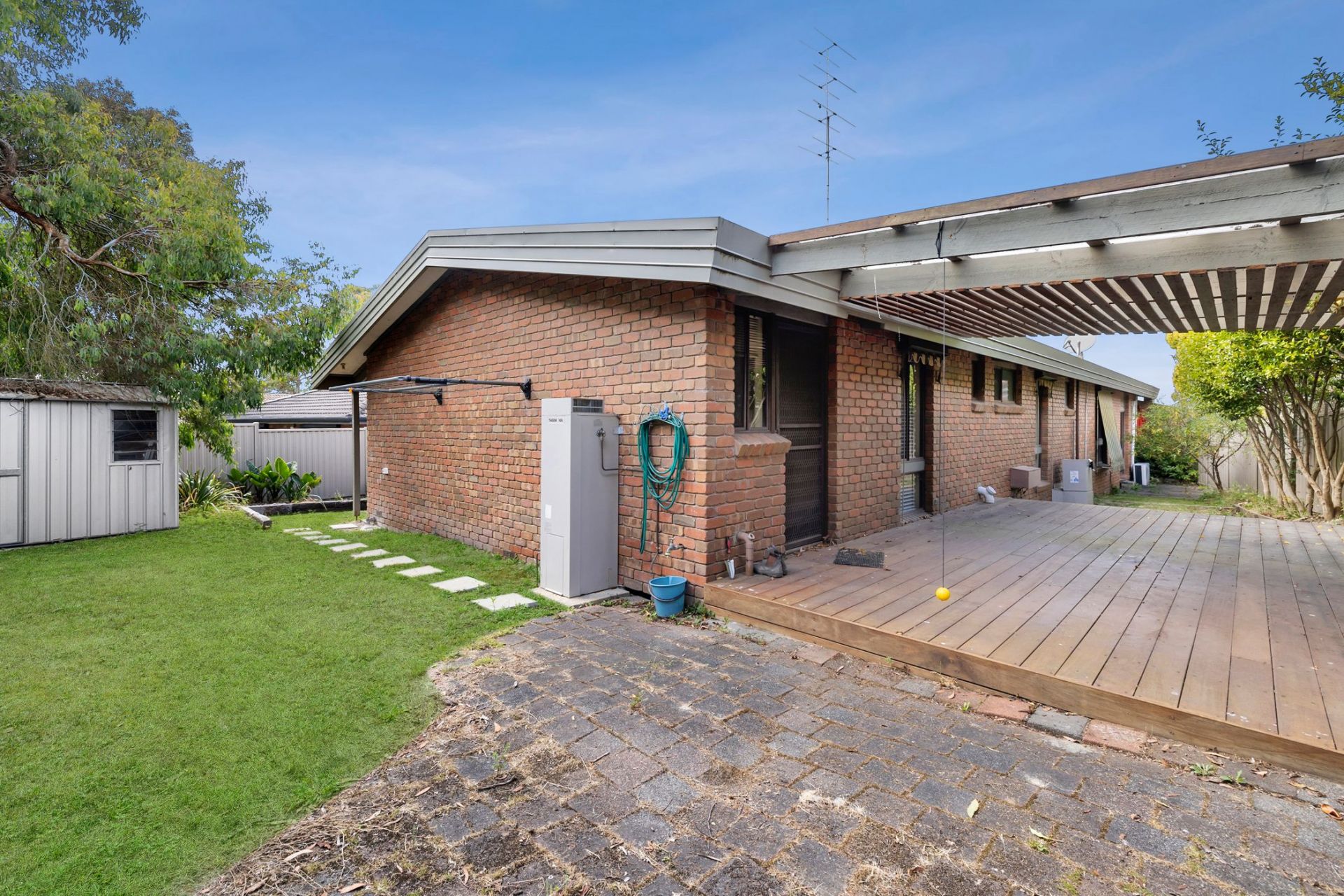 18 Hale Avenue, Mount Clear Ballarat Real Estate Pty Ltd