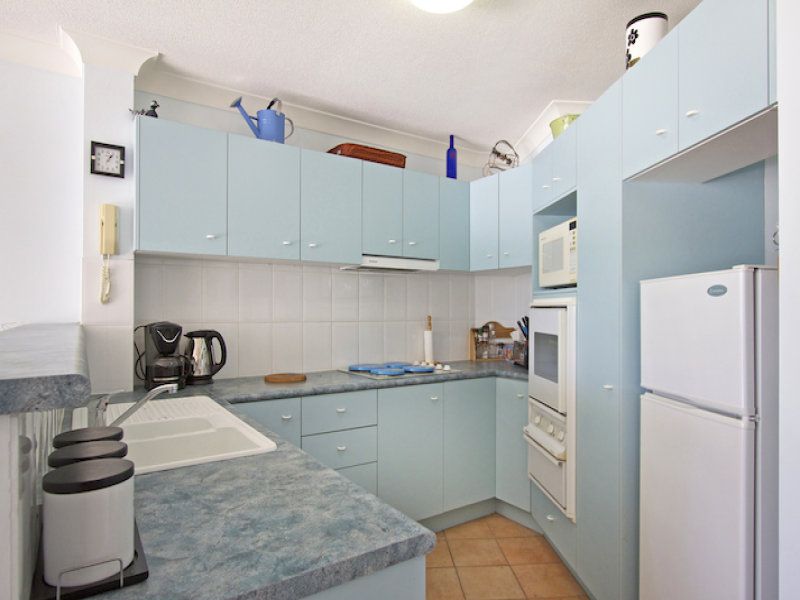 4/102 MUSGRAVE STREET - KIRRA PALMS KIRRA QLD, - Kirra Palms Kirra - Thumbnail 5