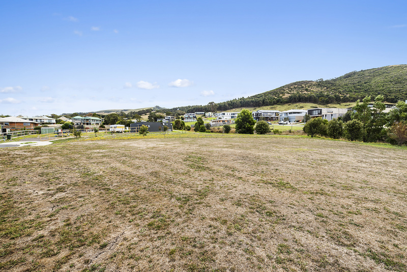 1026 SQUARE METRE OPPORTUNITY, Apollo Bay - Thumbnail 2