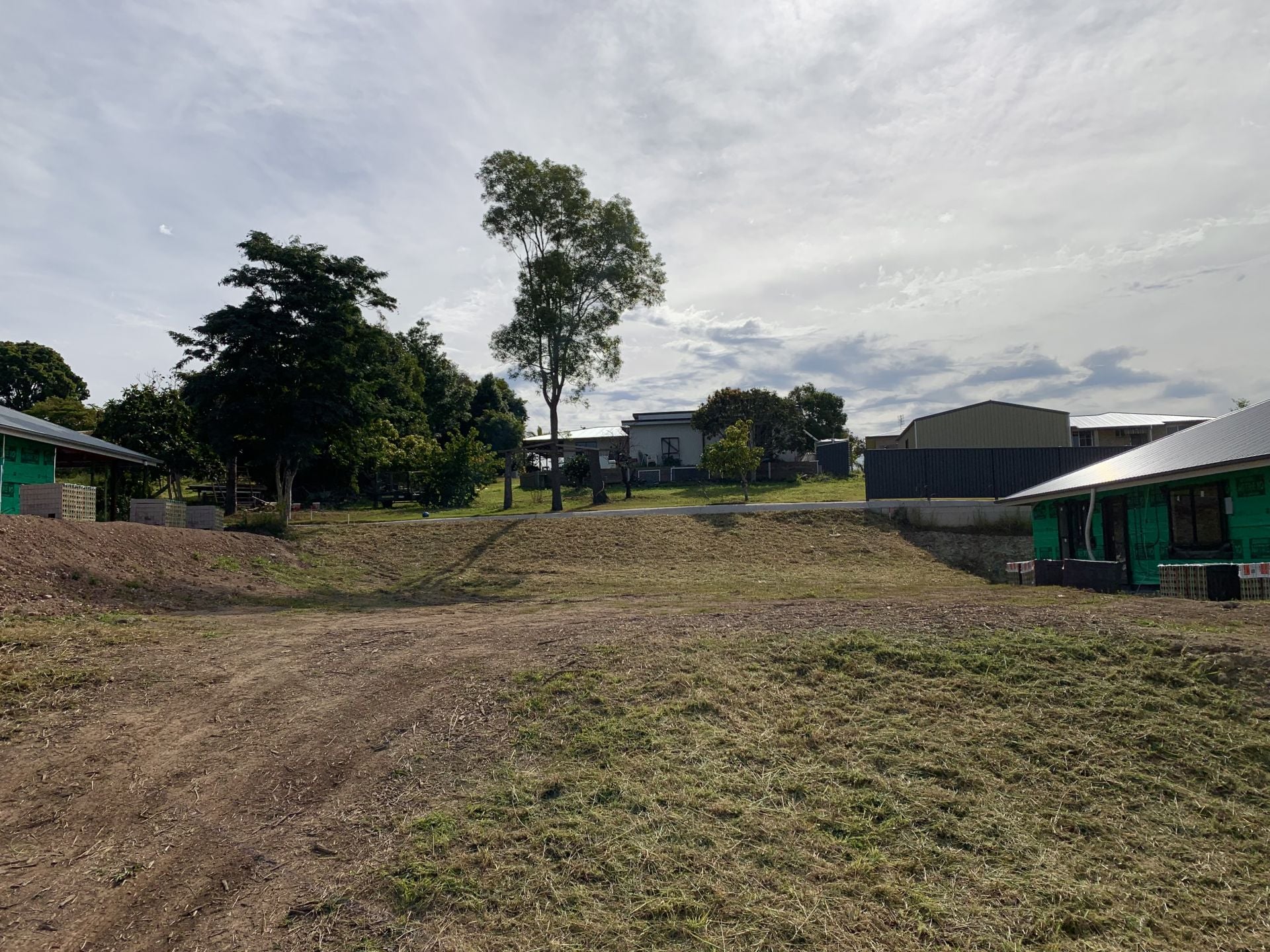 18 Excalibur Crescent Southside QLD, Southside - Thumbnail 2