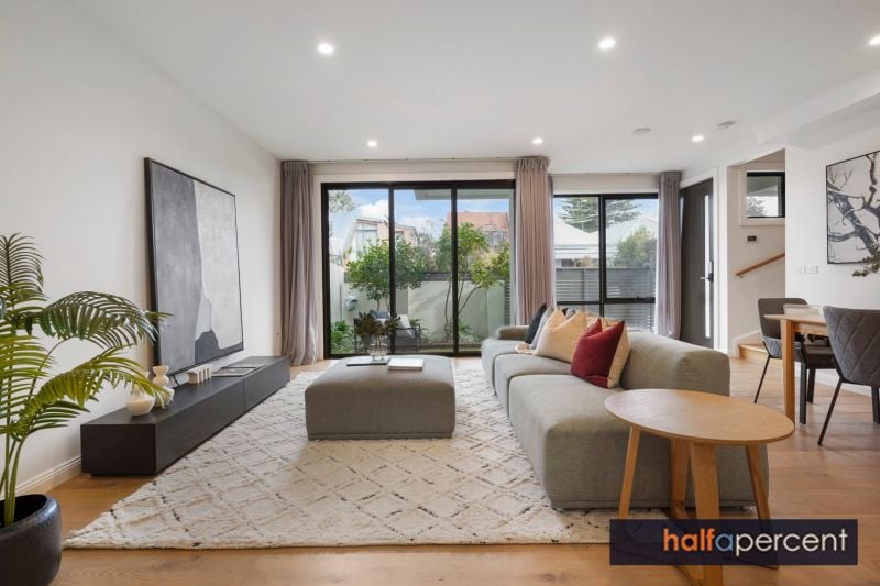 Outstanding Location, Luxurious Living