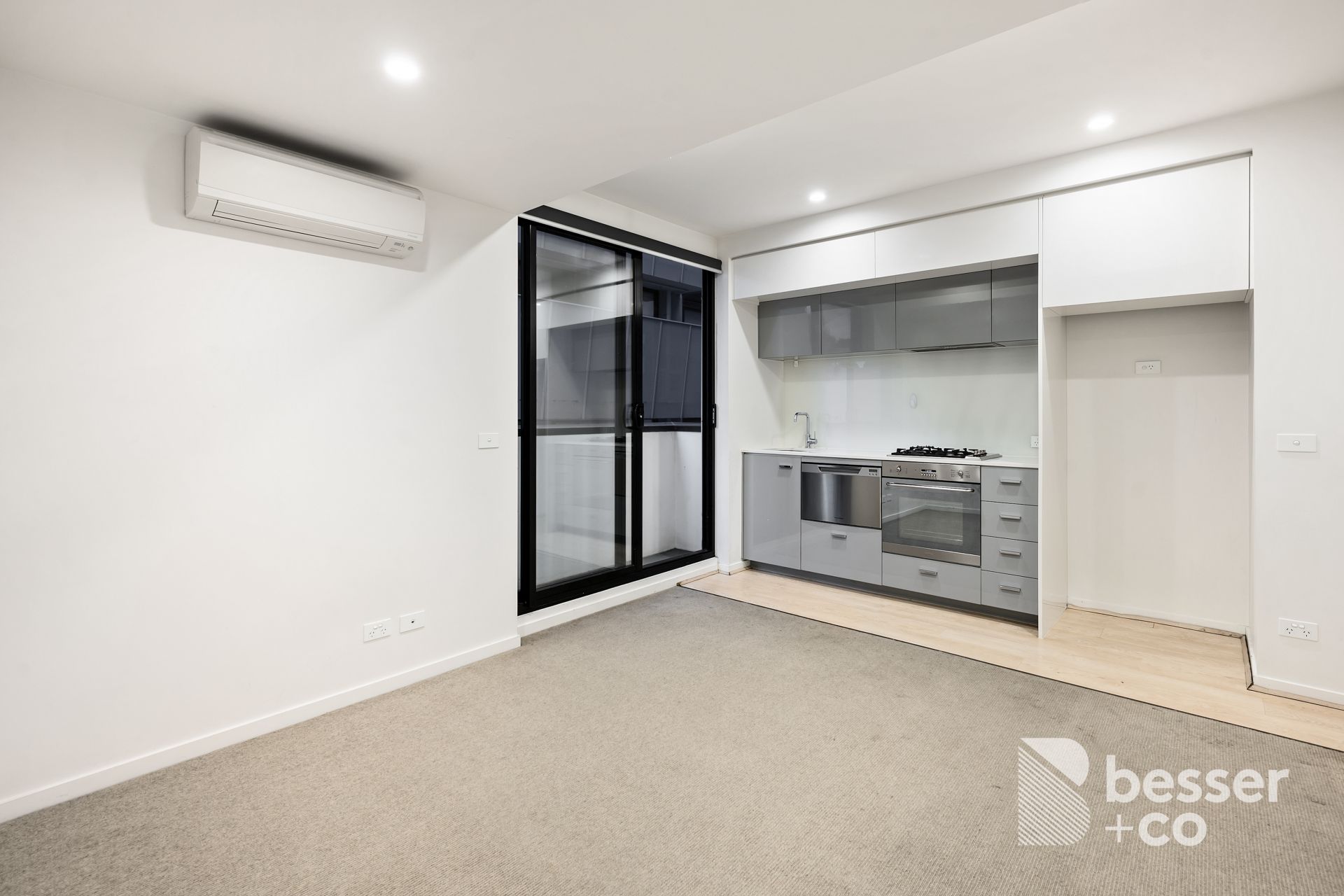 208/2A Clarence Street, Malvern East - Thumbnail 3