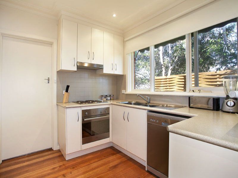 4/37 Gardenia Road, Elsternwick - Thumbnail 3