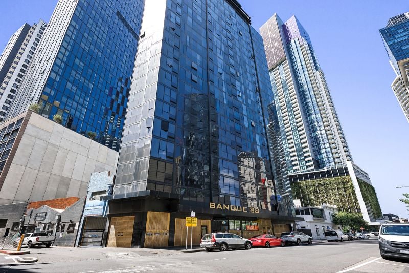 1403/33 Clarke Street, Southbank - Thumbnail 2