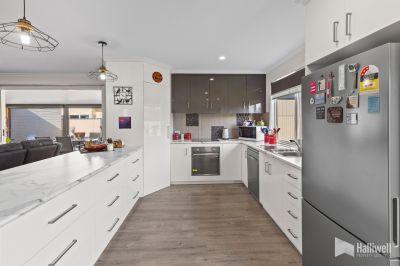 3
 
 
 
  
 
 
 2
 
 
 
  
 
 
 6
 
 
 
 
 
 
 
 130a Main Street, Sheffield TAS 7306, Sheffield - Thumbnail 8
