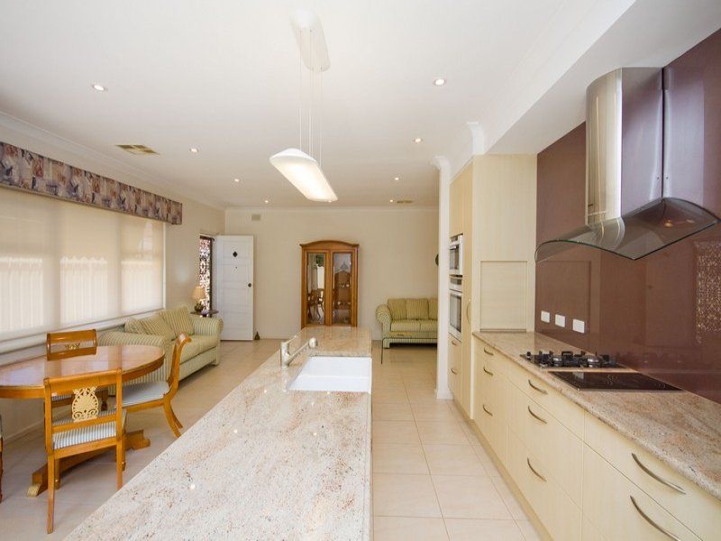 4/20 Dunbar Terrace Glenelg East 5045