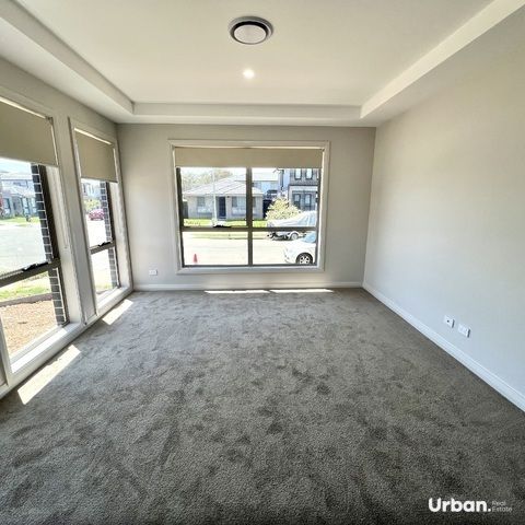 Austral 20 Broadacre Street
