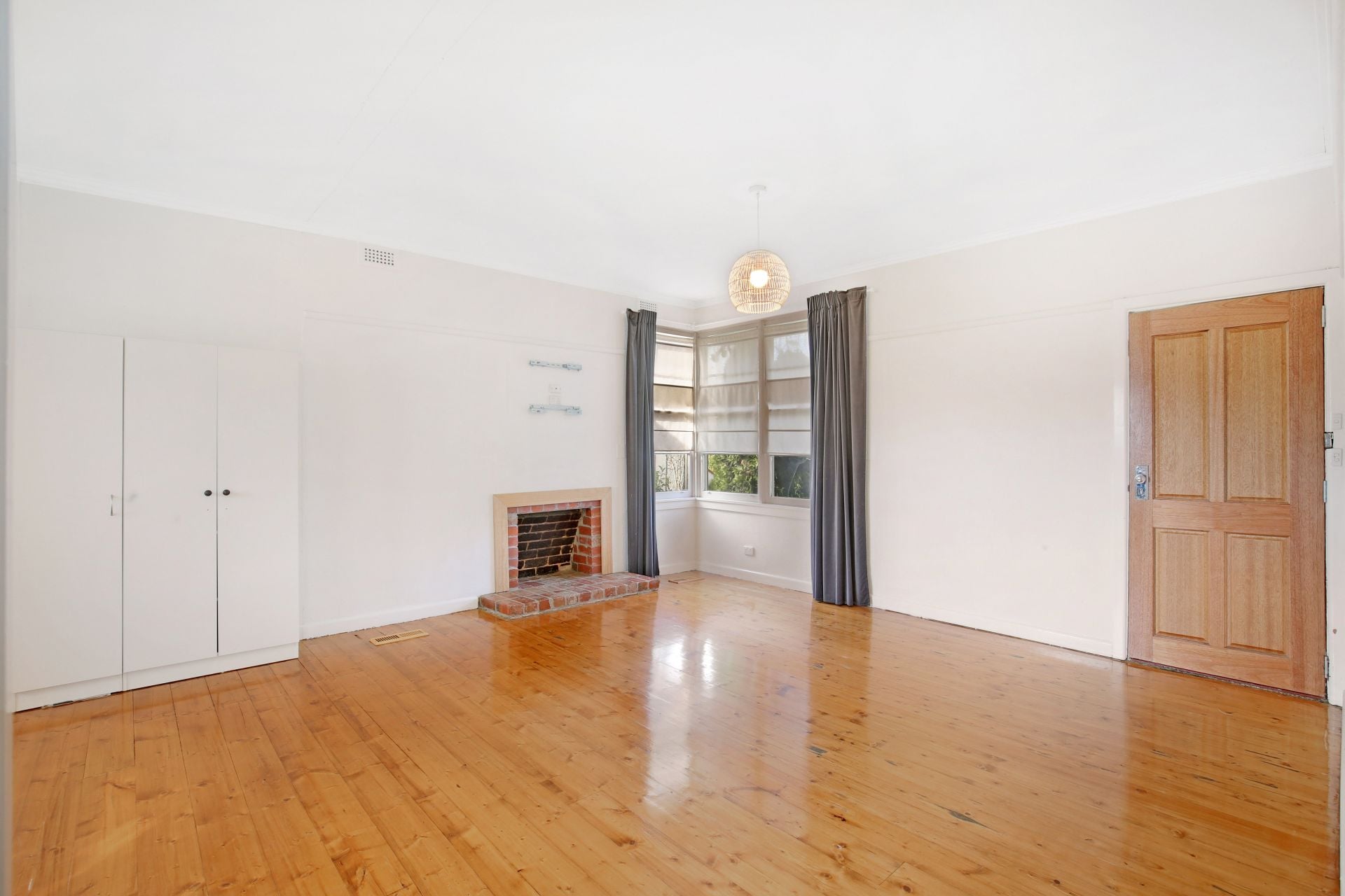 Ready to call home - Walk to everything! LOCATION LOCATION LOCATION
