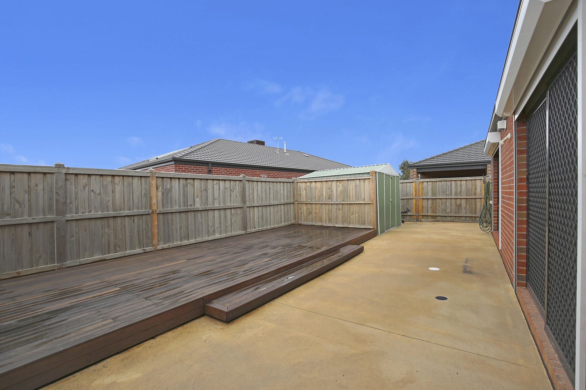 SPACIOUS IN A CENTRAL LOCATION OF MERRIFIELD ESTATE
