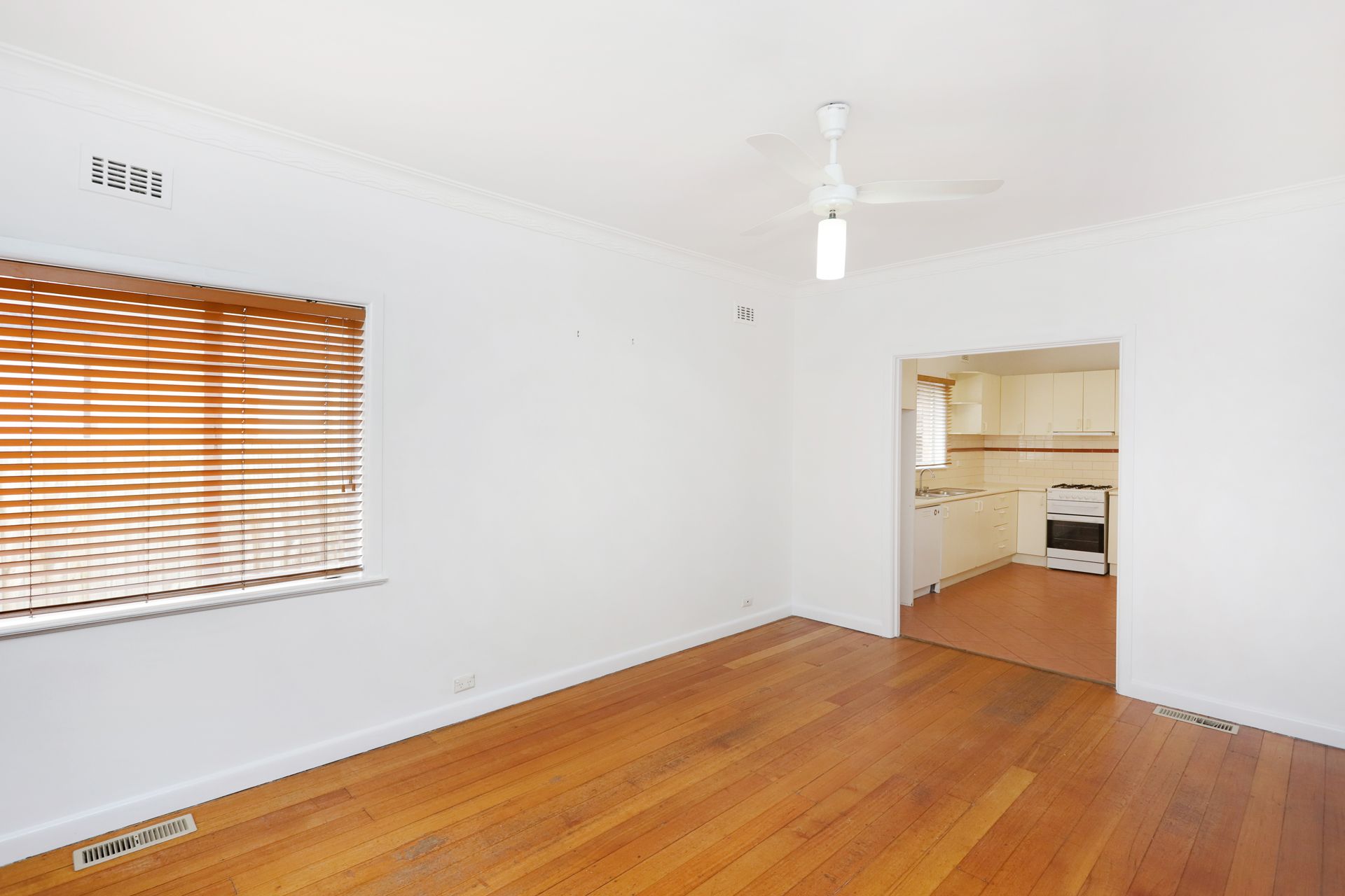292 Francis Street Yarraville VIC, Yarraville - Thumbnail 4
