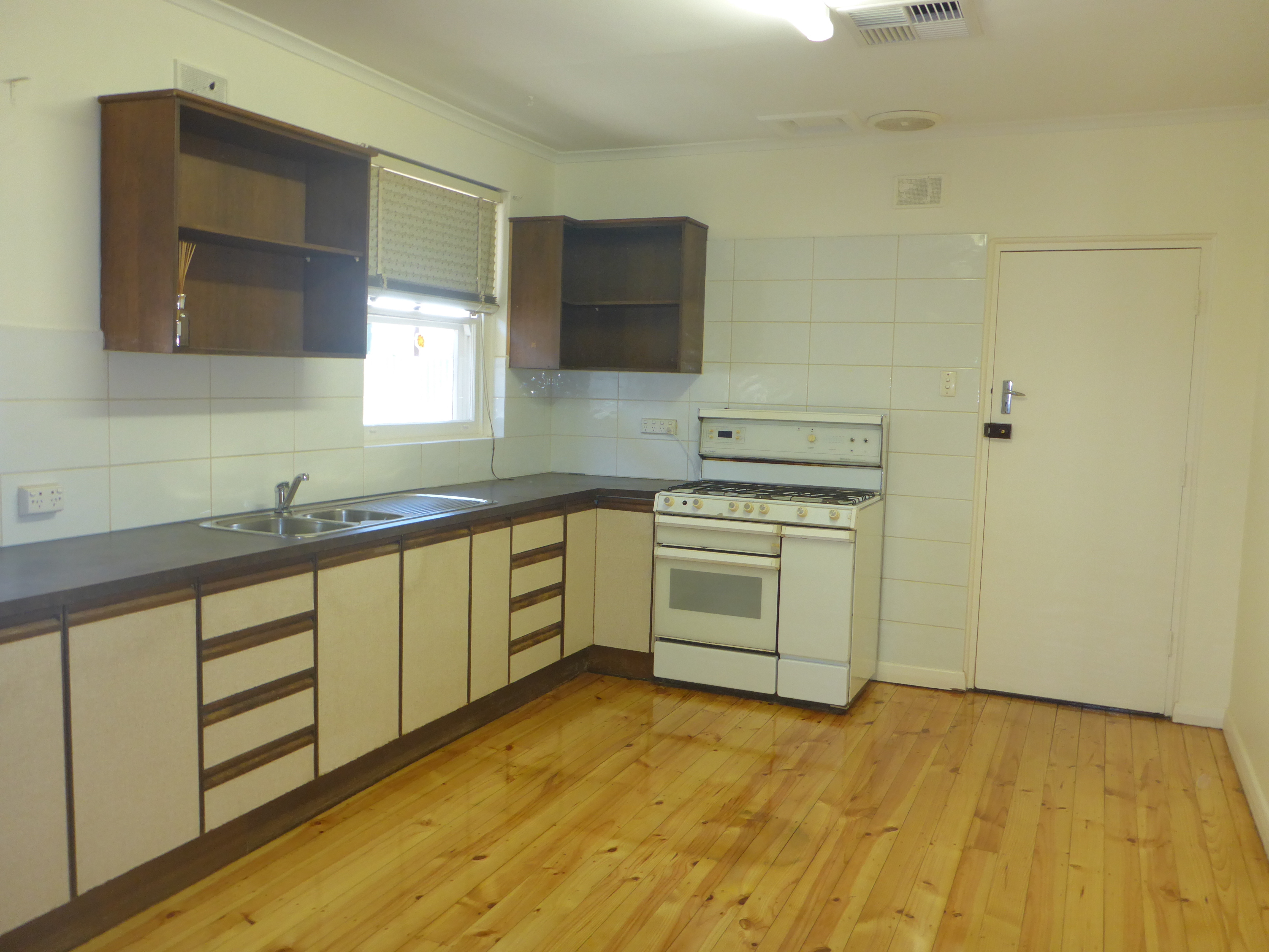 10 Shirley Avenue Croydon 5008