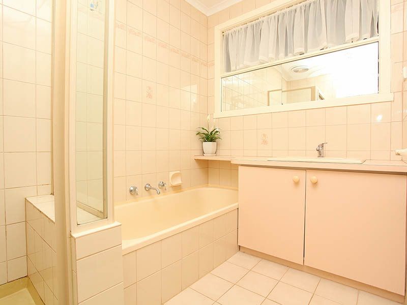 3 Ravenslea Crescent, Deer Park - Thumbnail 8