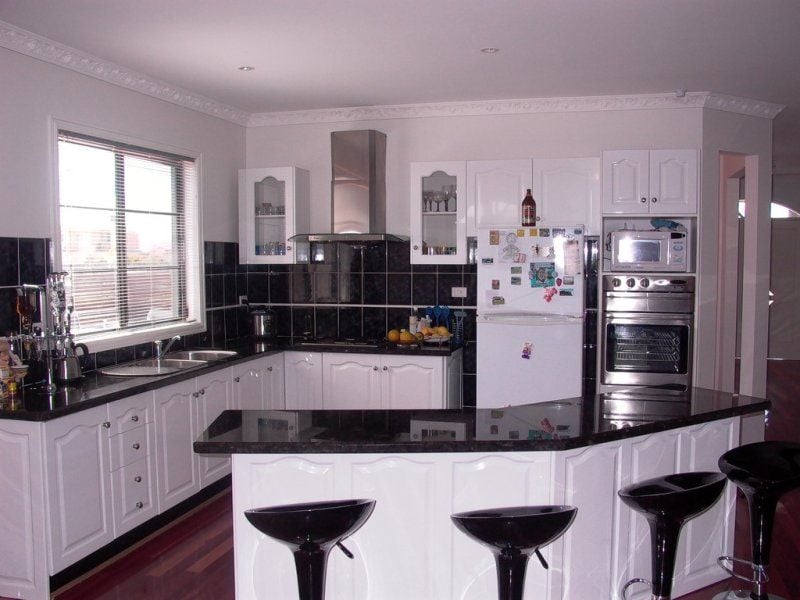 61 The Parkway, Caroline Springs - Thumbnail 4