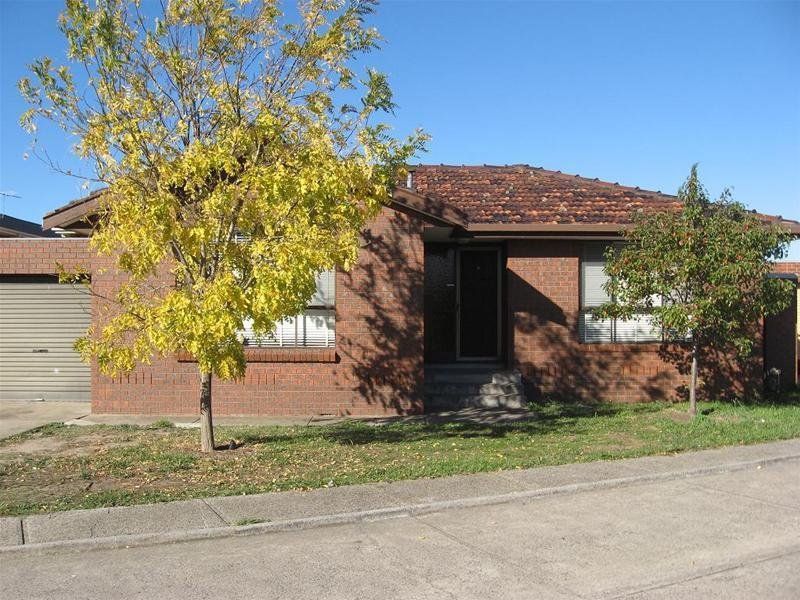 4/3 MacKey Street, Lalor