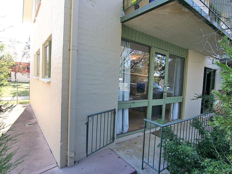 8/18 Glenmaggie Street, Duffy - Thumbnail 3