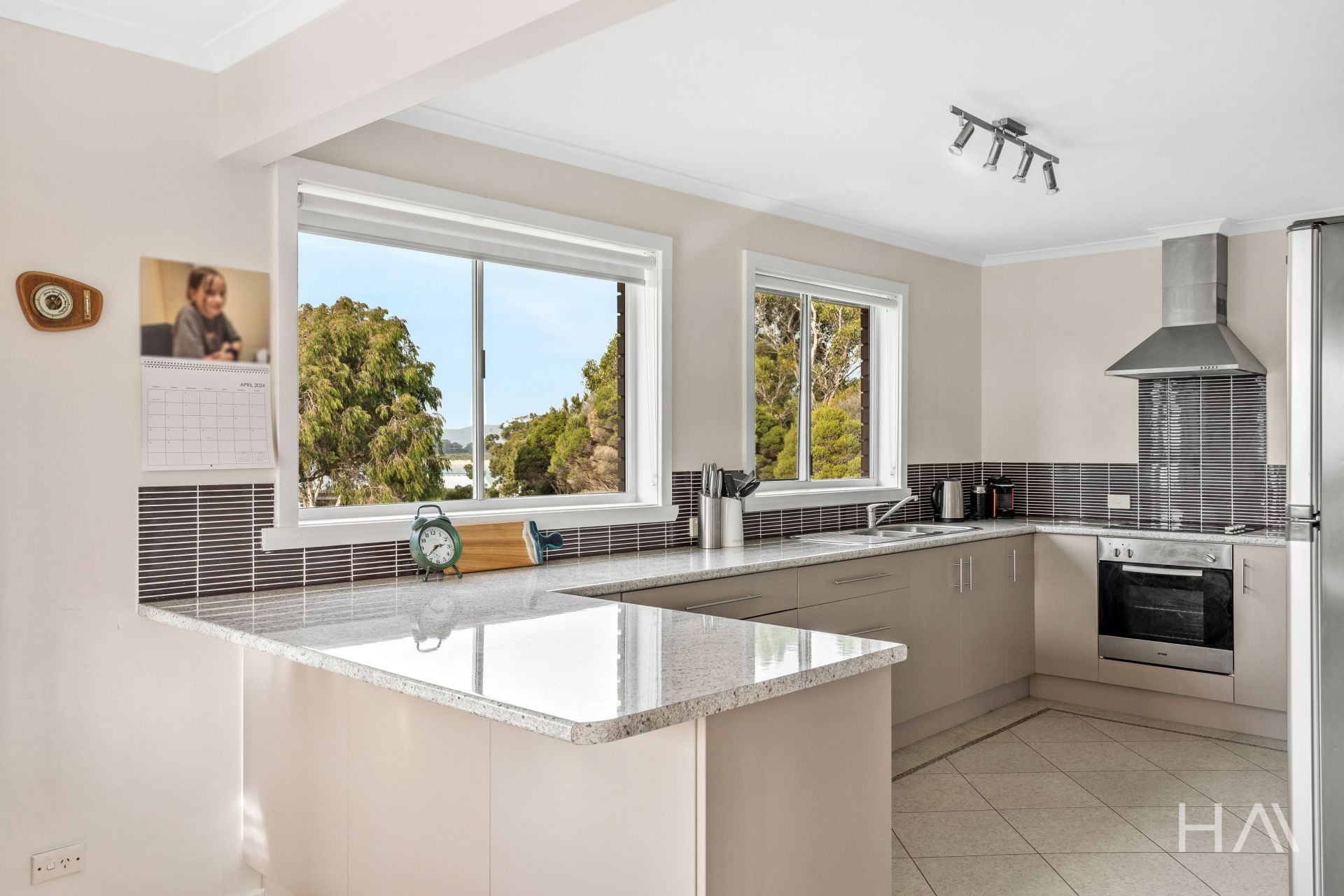 5 Oakden Place Greens Beach, Greens Beach - Thumbnail 4