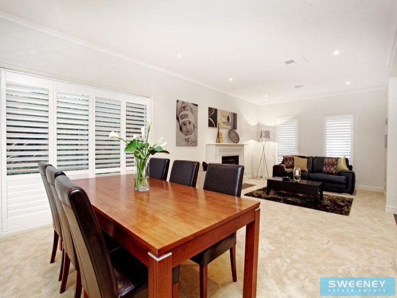 18 Lauriston Quay, Caroline Springs - Thumbnail 8