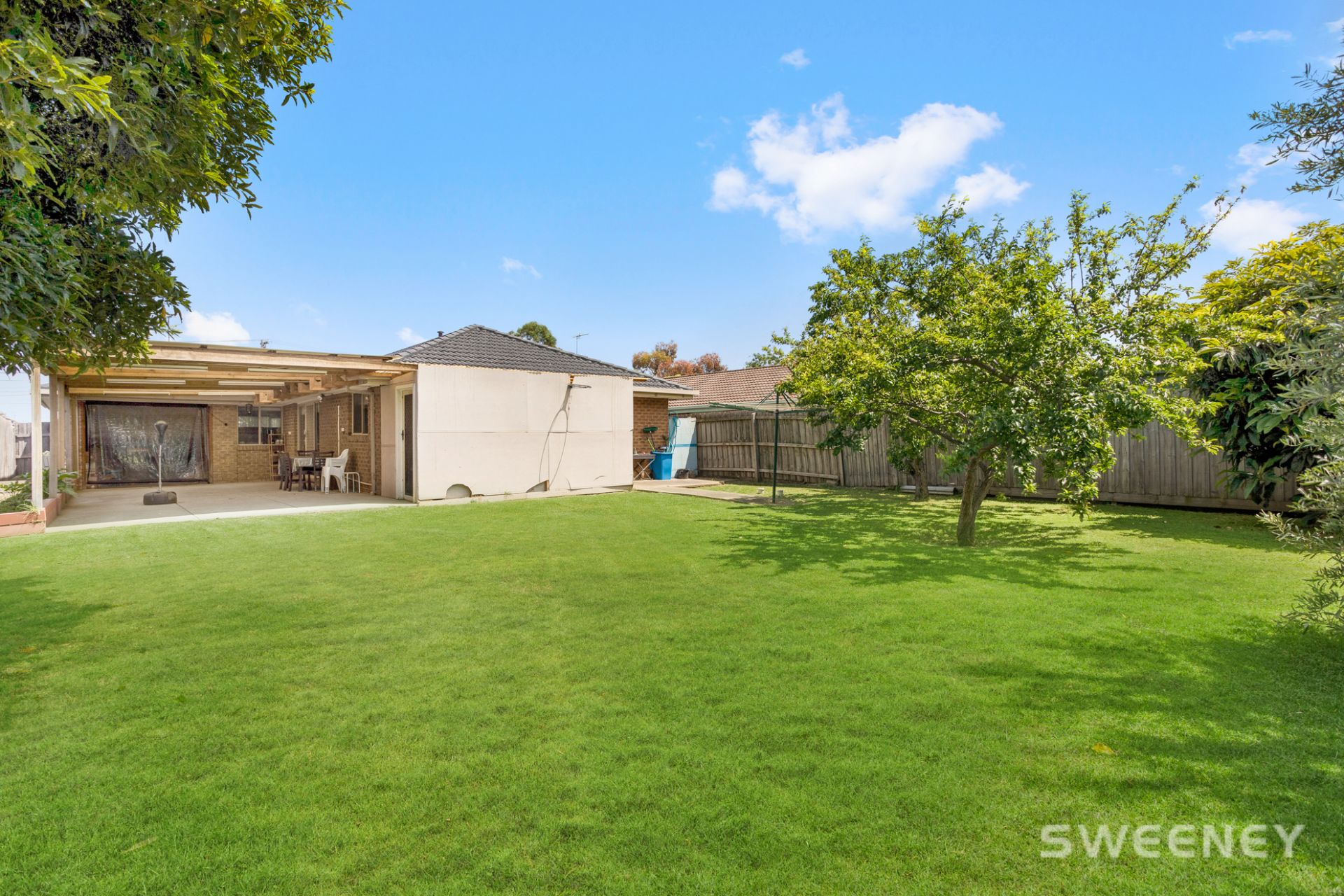 34 Oakdene Grove South, Altona Meadows - Thumbnail 5