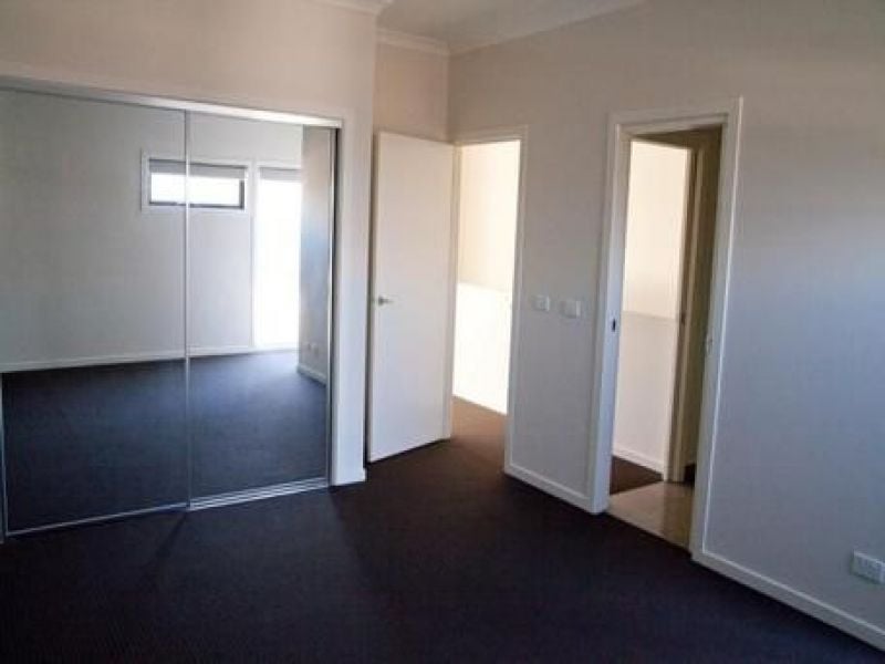 5/24 Healesville Loop, Craigieburn