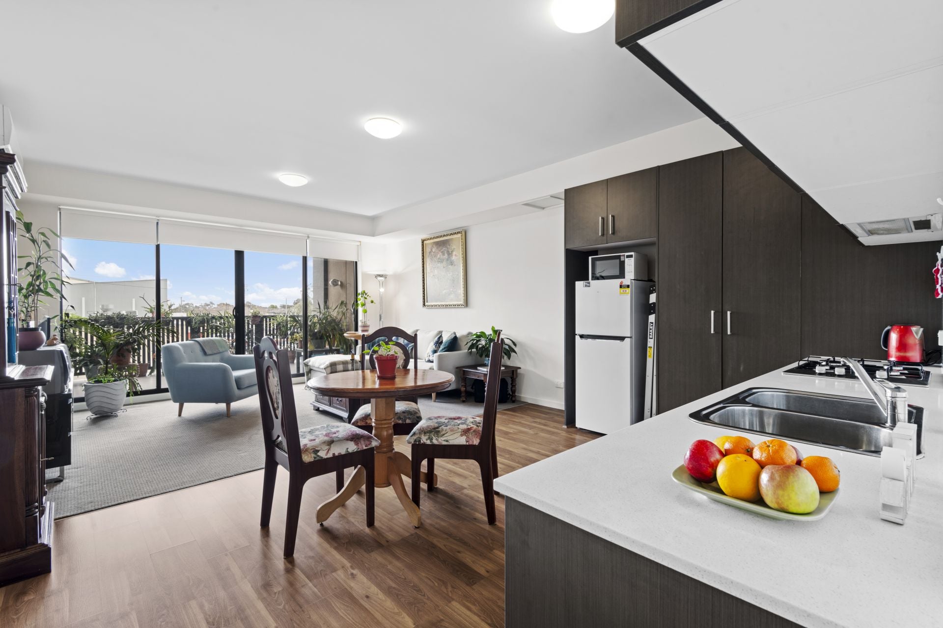 Stylish & Surprisingly Spacious Apartment