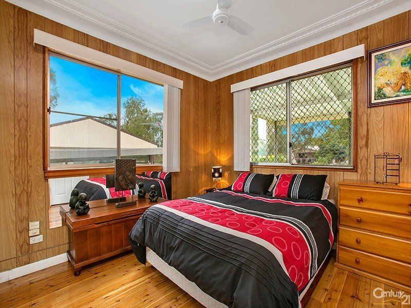 17 Dubarda Street, ENGADINE, Engadine - Thumbnail 6