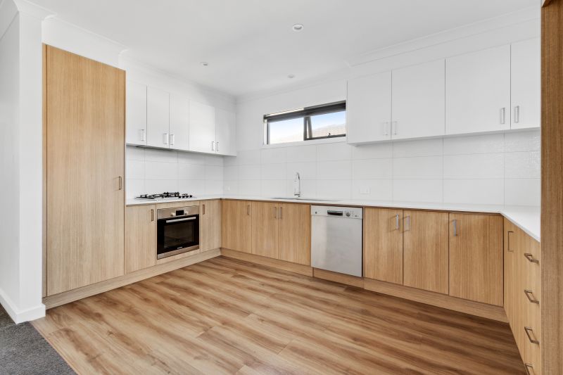 6/10-12 Ralph Street, Reservoir