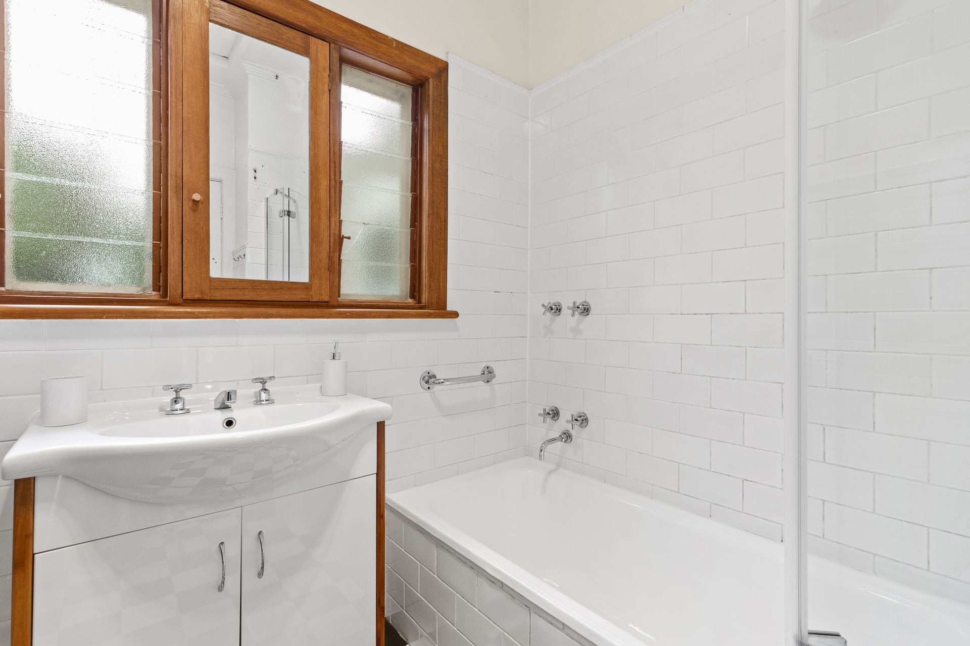 Generous property in a prime pocket