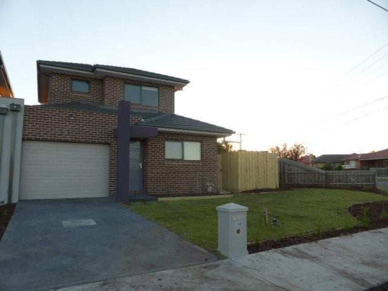 15B Brentwood Avenue, Lalor