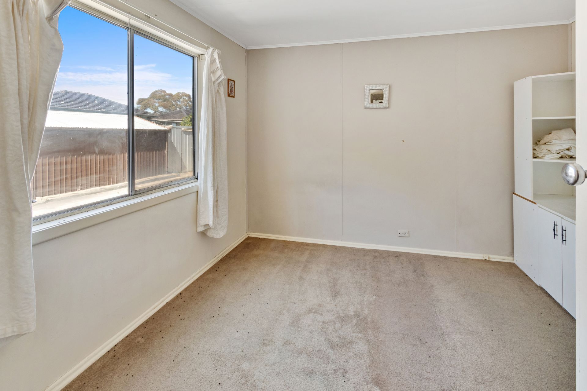 HUGE BUNGALOW INCLUDED