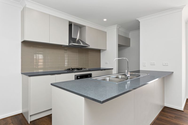 74 Wollahra Rise, Wyndham Vale