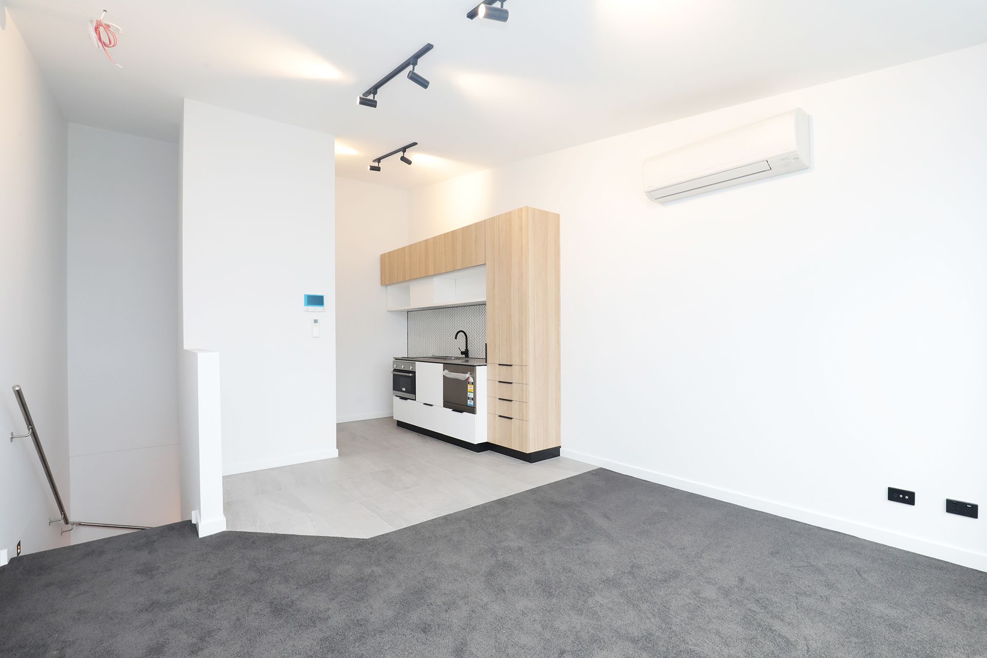 2/7 Bowling Green Street, Windsor - Thumbnail 2