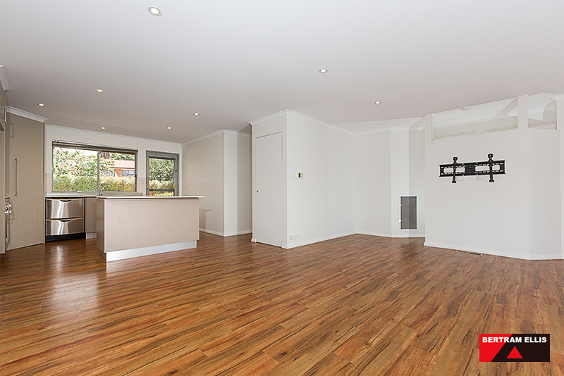 72 Namatjira Drive, Stirling - Thumbnail 4