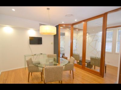 HIGHLY FUNCTIONAL OFFICE IN SPRING HILL!