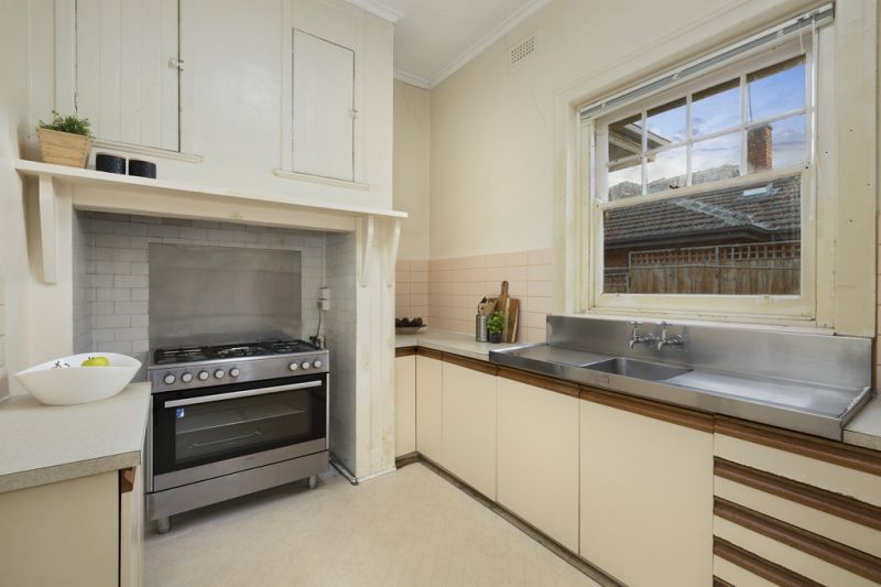 55 Swinburne Avenue, Hawthorn - Thumbnail 6