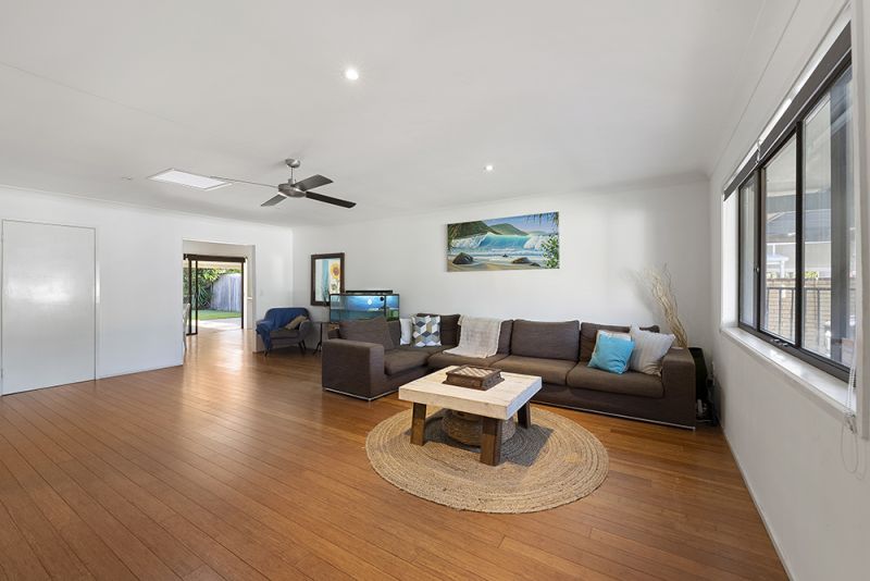 72 Poinsettia Avenue, Runaway Bay - Thumbnail 7