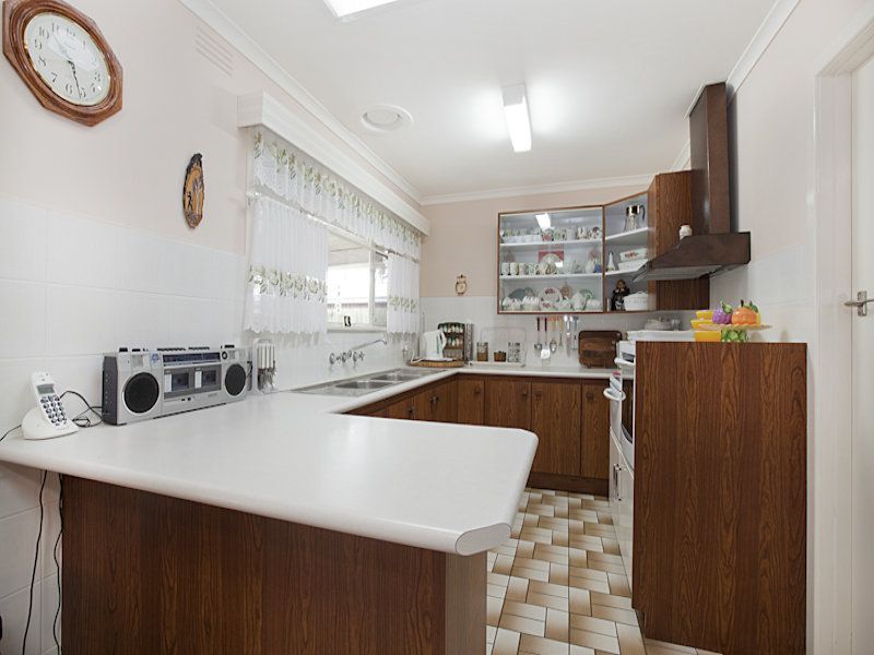 6 Fisher   Crt, Altona - Thumbnail 3