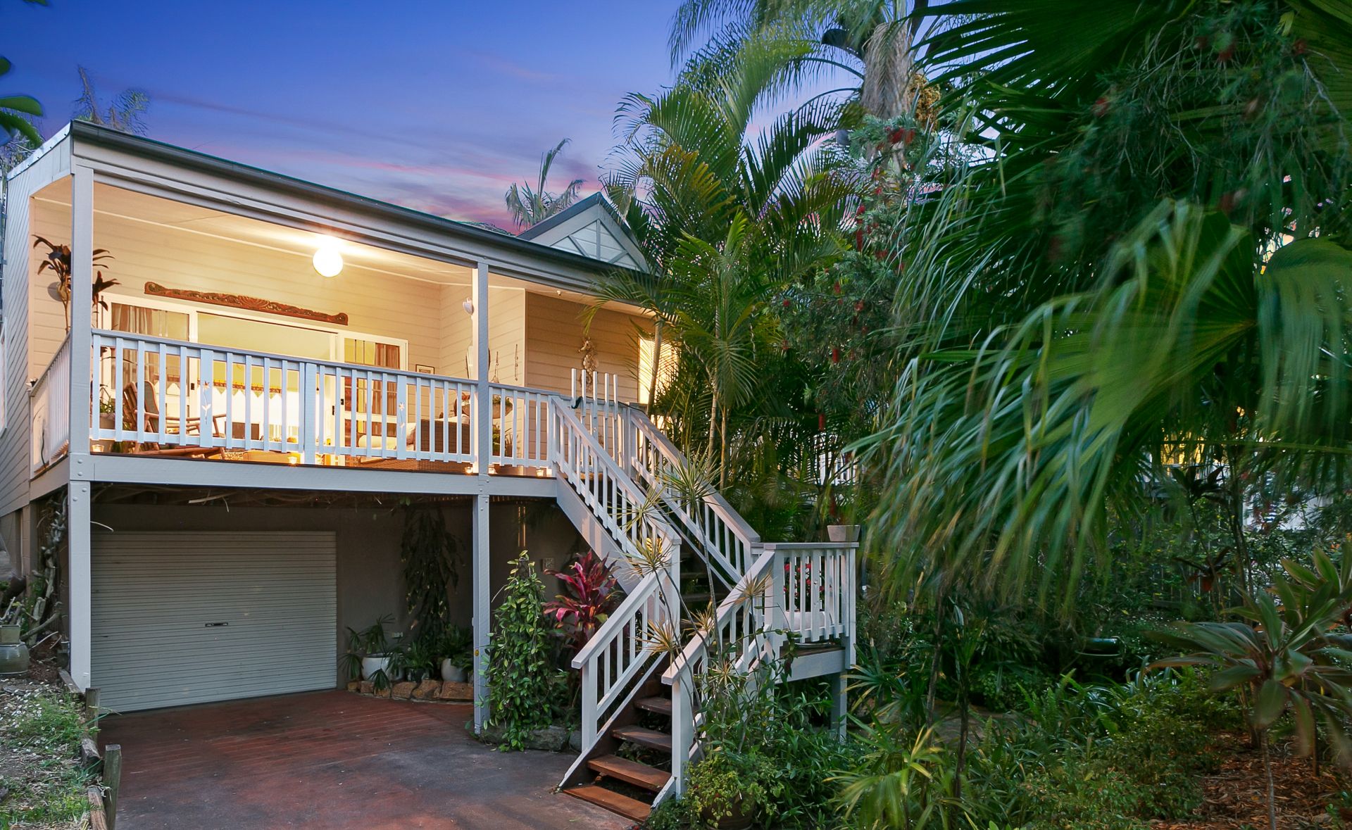 17 Whale Beach Road Avalon Beach NSW, Avalon Beach - Thumbnail 3