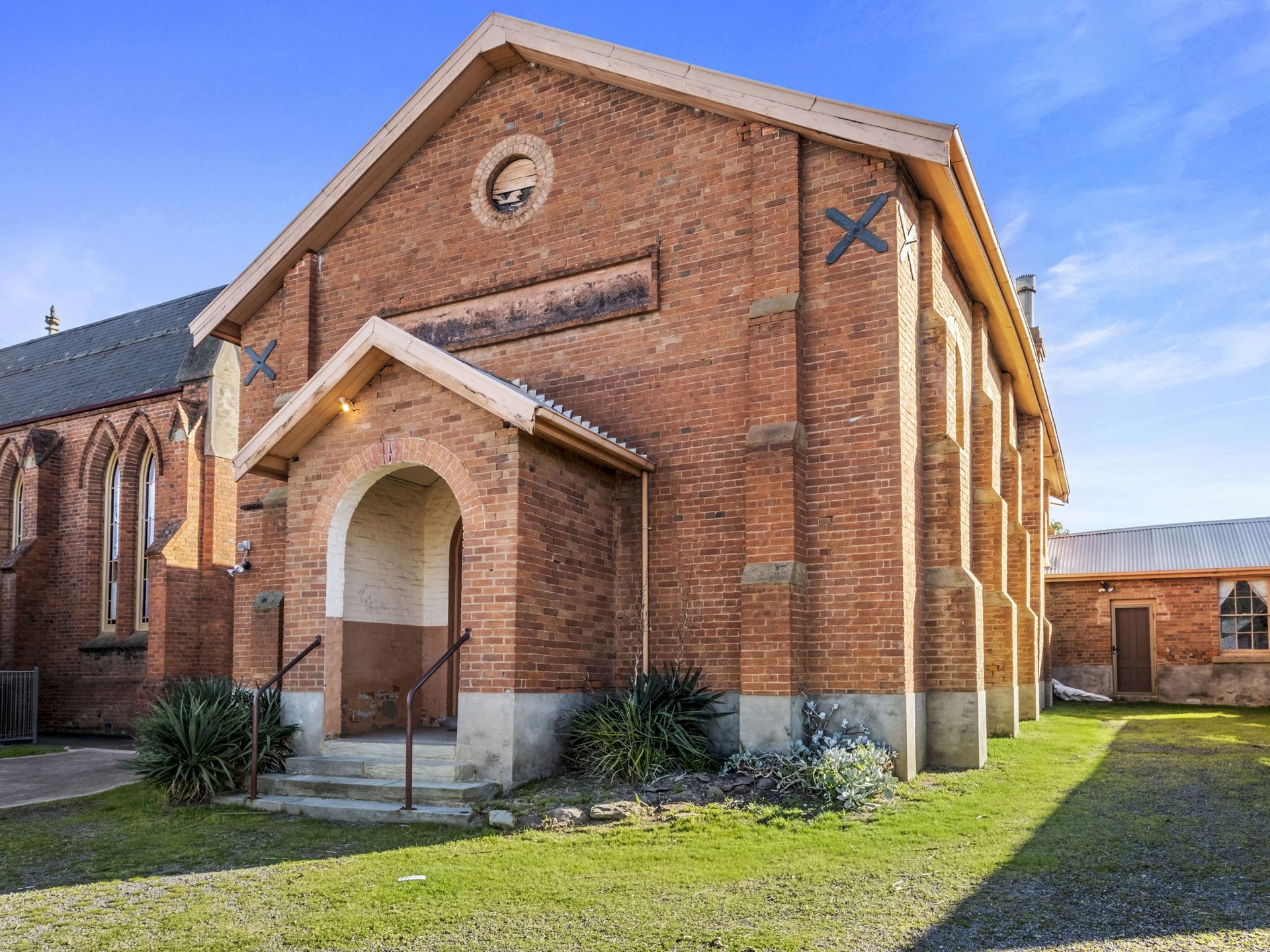 11-13 Lyttleton Street, Castlemaine - Thumbnail 4