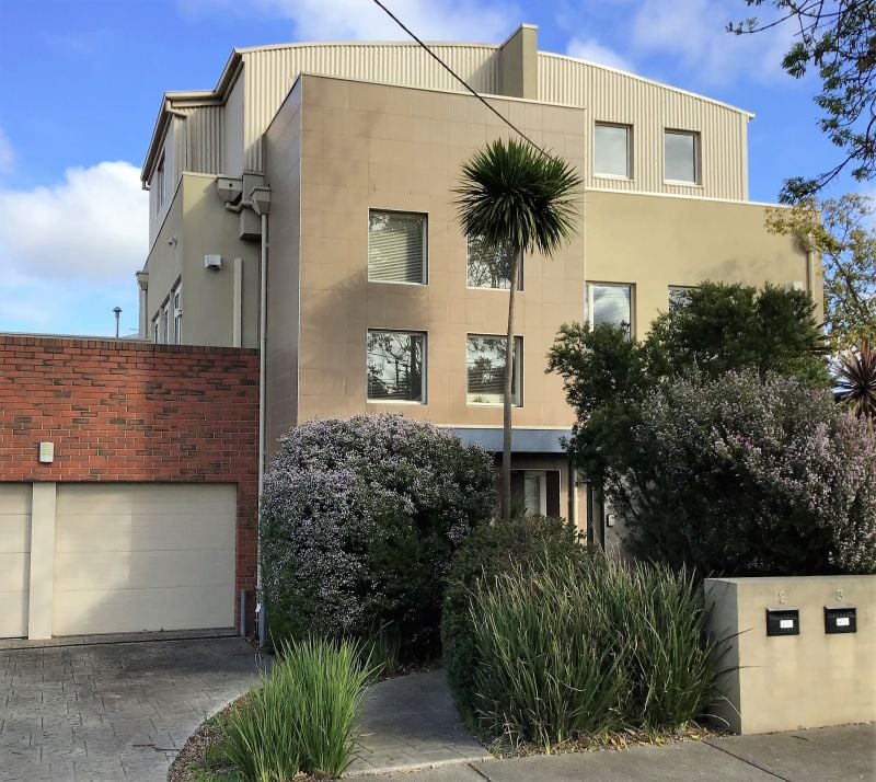 2/128 Collins Street, Thornbury