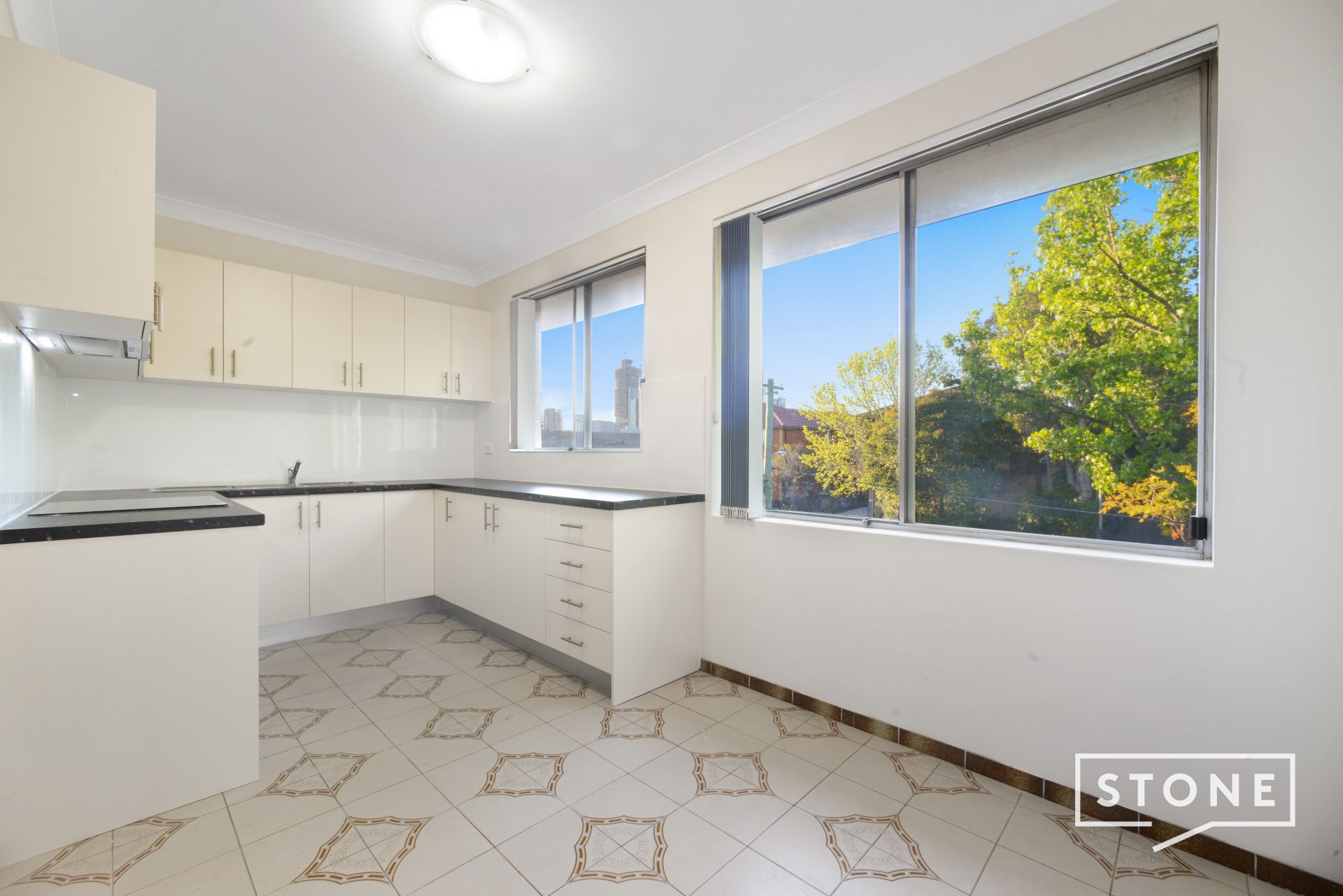 Real Estate For Lease 13/8 Brisbane Street Harris Park , NSW