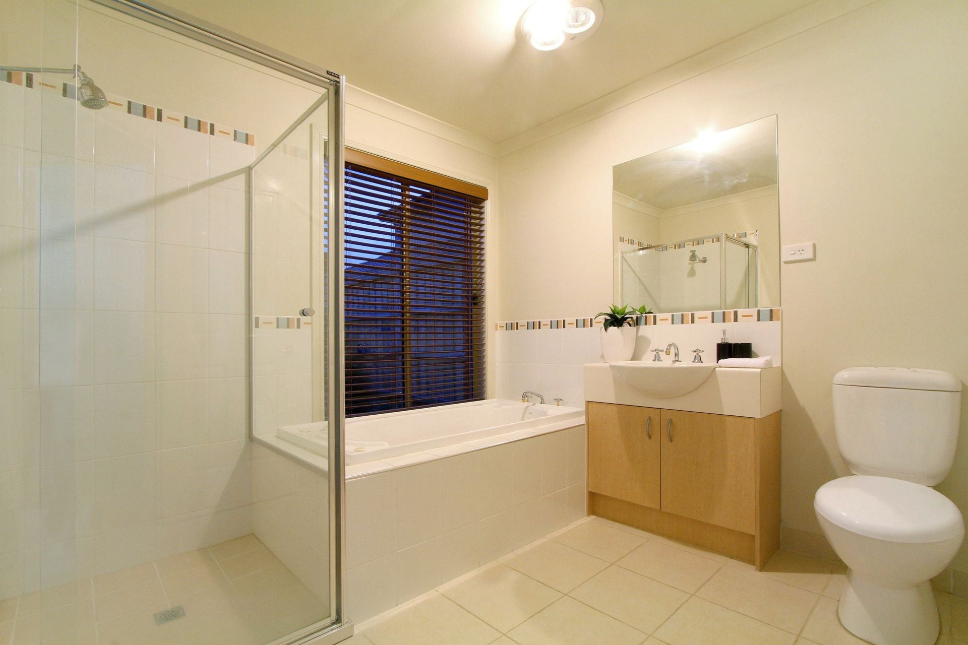Stylish, Modern And Wonderfully Located