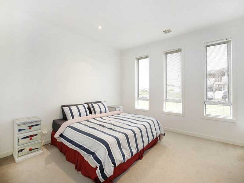 23 Signature Blvd, Sanctuary Lakes - Thumbnail 7