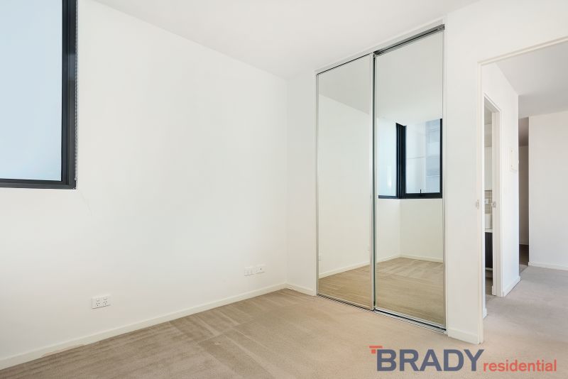 2202/8 Sutherland Street MELBOURNE VIC, Melbourne - Thumbnail 3