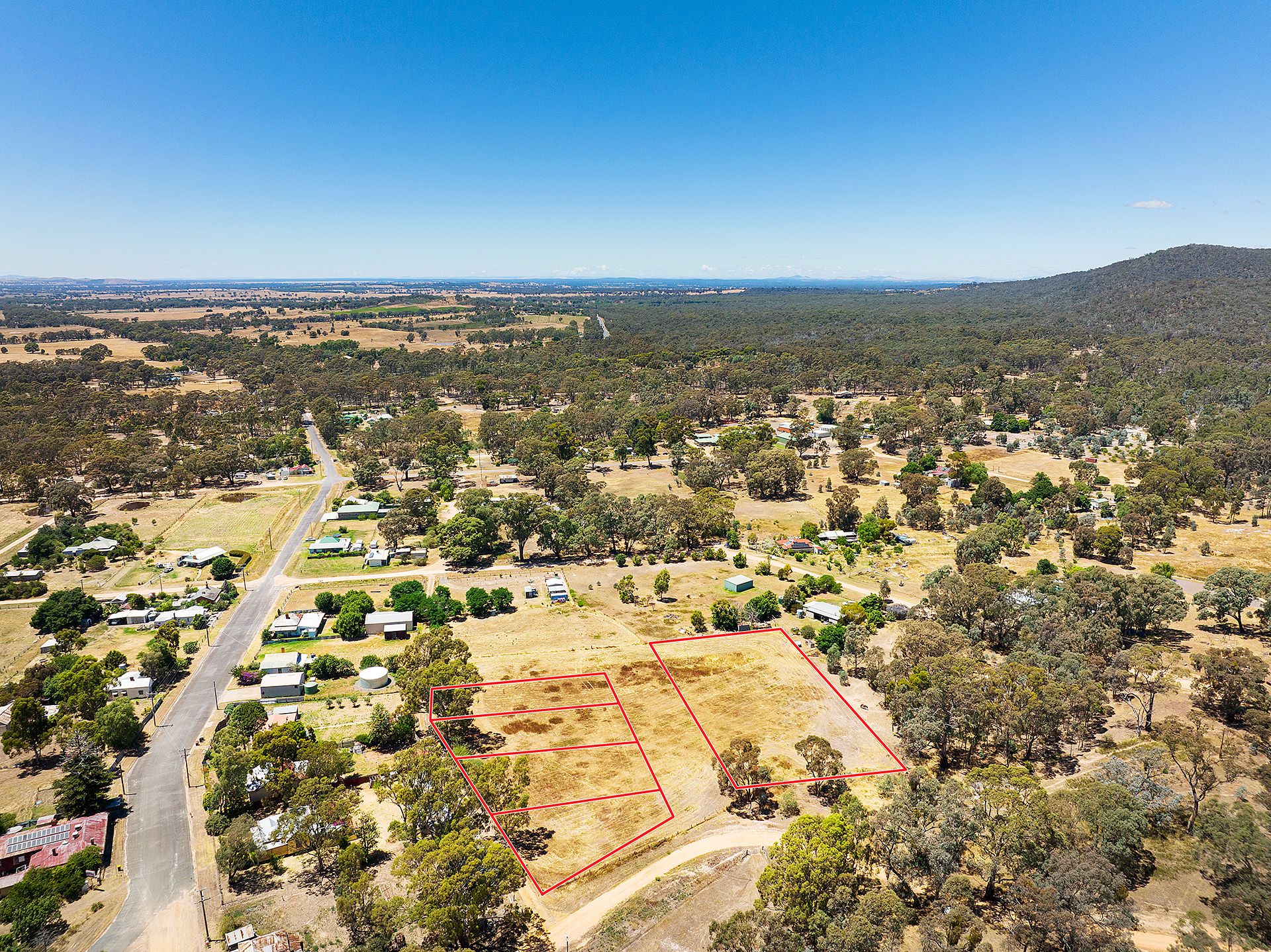 Real Estate For Sale C/A 30A/ Argall Street Redbank , VIC