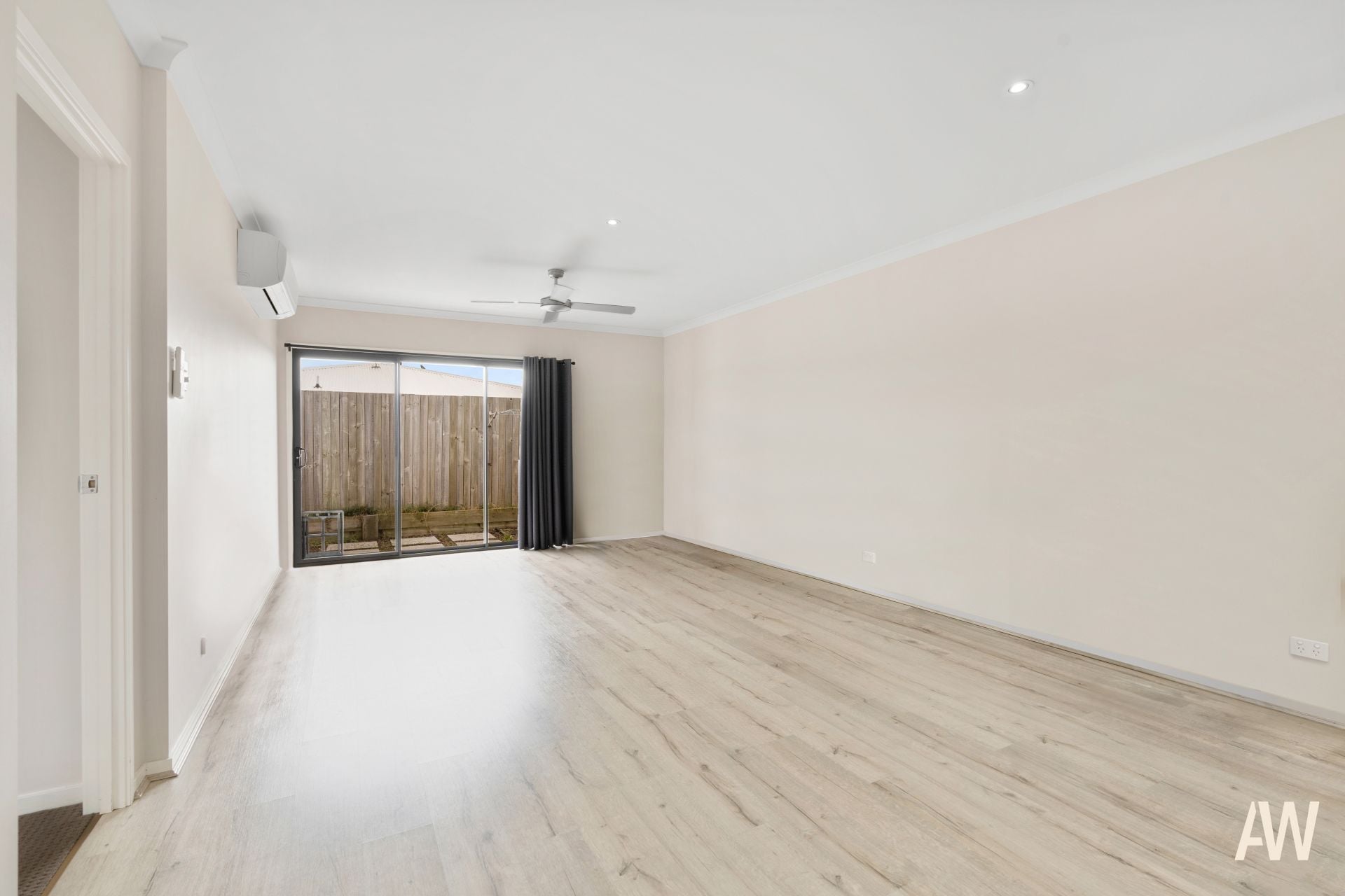 9 Rosseau Street Baringa QLD, Baringa - Thumbnail 4